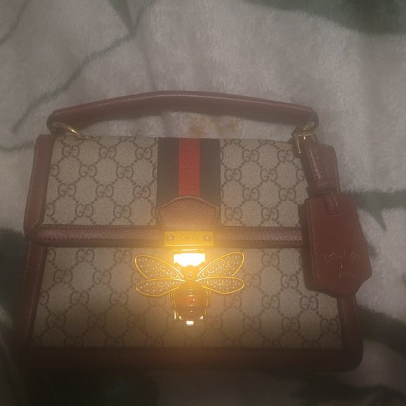 Bnwot 100 percent authentic women's Gucci handbag - Picture 5 of 7